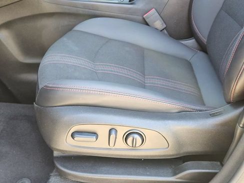 Used 2022 Chevrolet Equinox RS AWD/4WD image 28