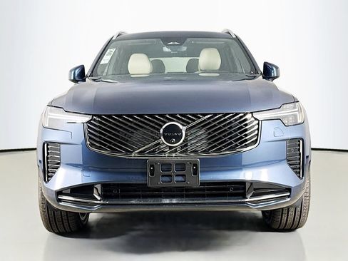 New 2026 Volvo XC90 B6 Plus w/ Protection Package Premier AWD/4WD image 2