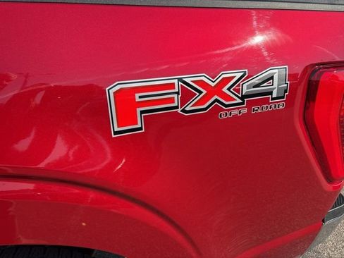 Used 2022 Ford F150 Lariat w/ Max Trailer Tow Package image 6