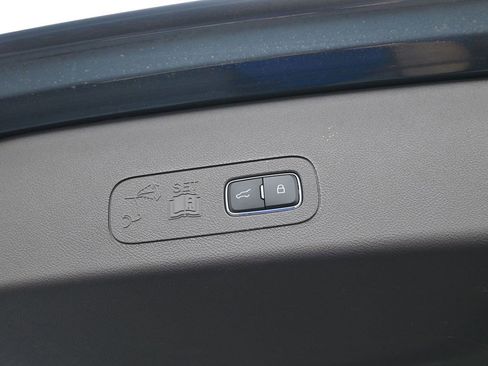 Used 2023 Lincoln Aviator Reserve w/ Equipment Group 201A AWD/4WD image 9