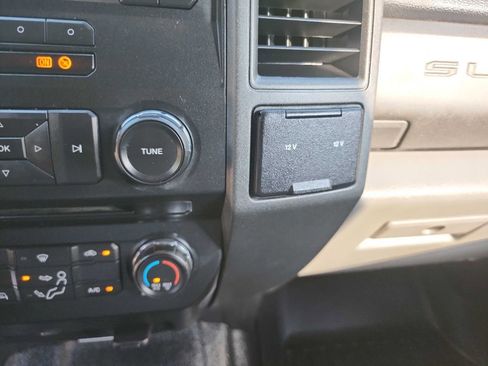 Used 2018 Ford F250 XL w/ Power Equipment Group image 30