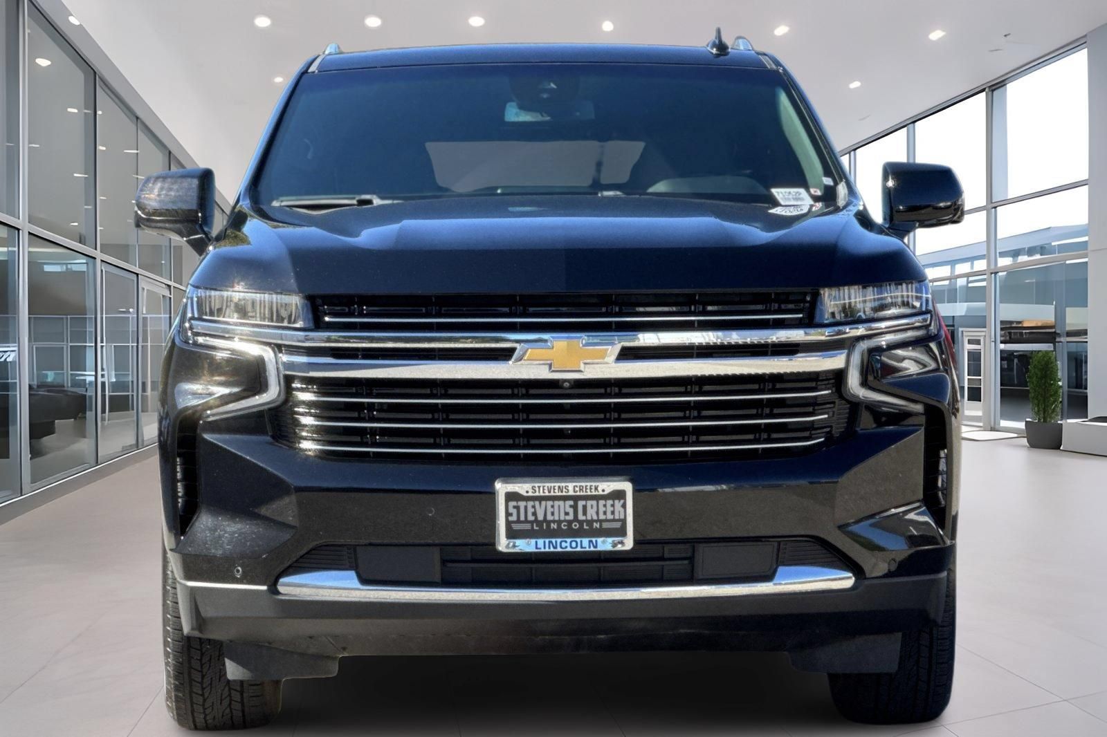 Used 2023 Chevrolet Tahoe LT w/ Luxury Package AWD/4WD image 9