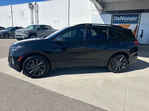 Used 2023 Chevrolet Equinox RS image 11