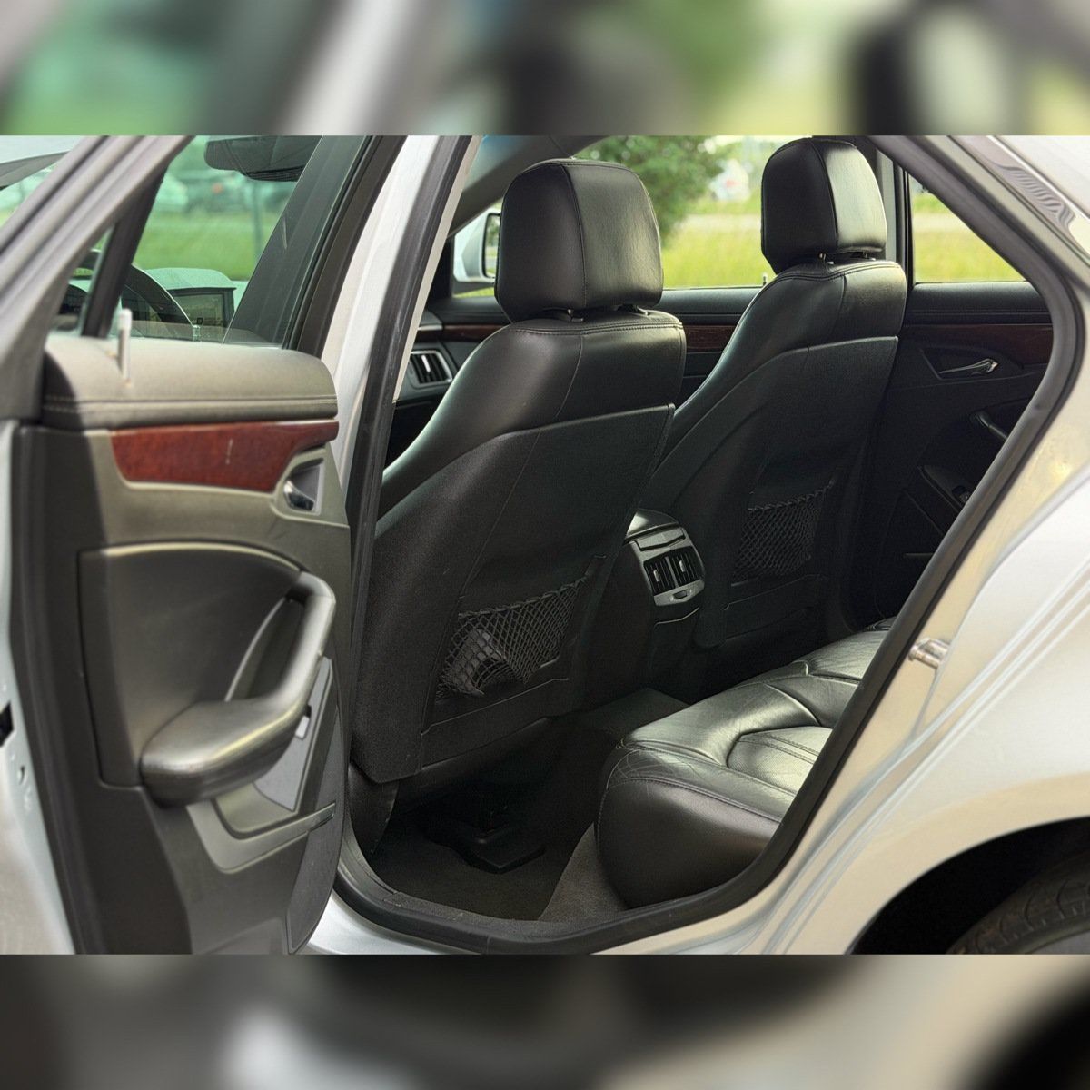 Used 2010 Cadillac CTS Luxury AWD/4WD image 7