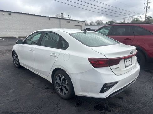 Used 2019 Kia Forte LXS FWD image 4