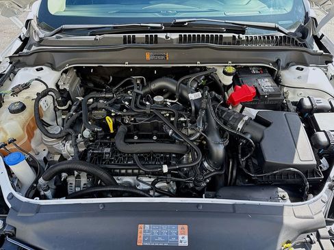 Used 2020 Ford Fusion SEL image 25