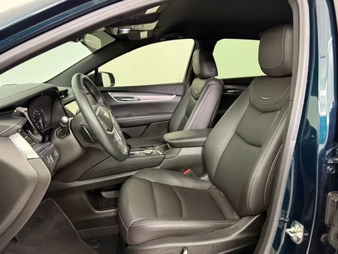 Used 2024 Cadillac XT5 Luxury image 5