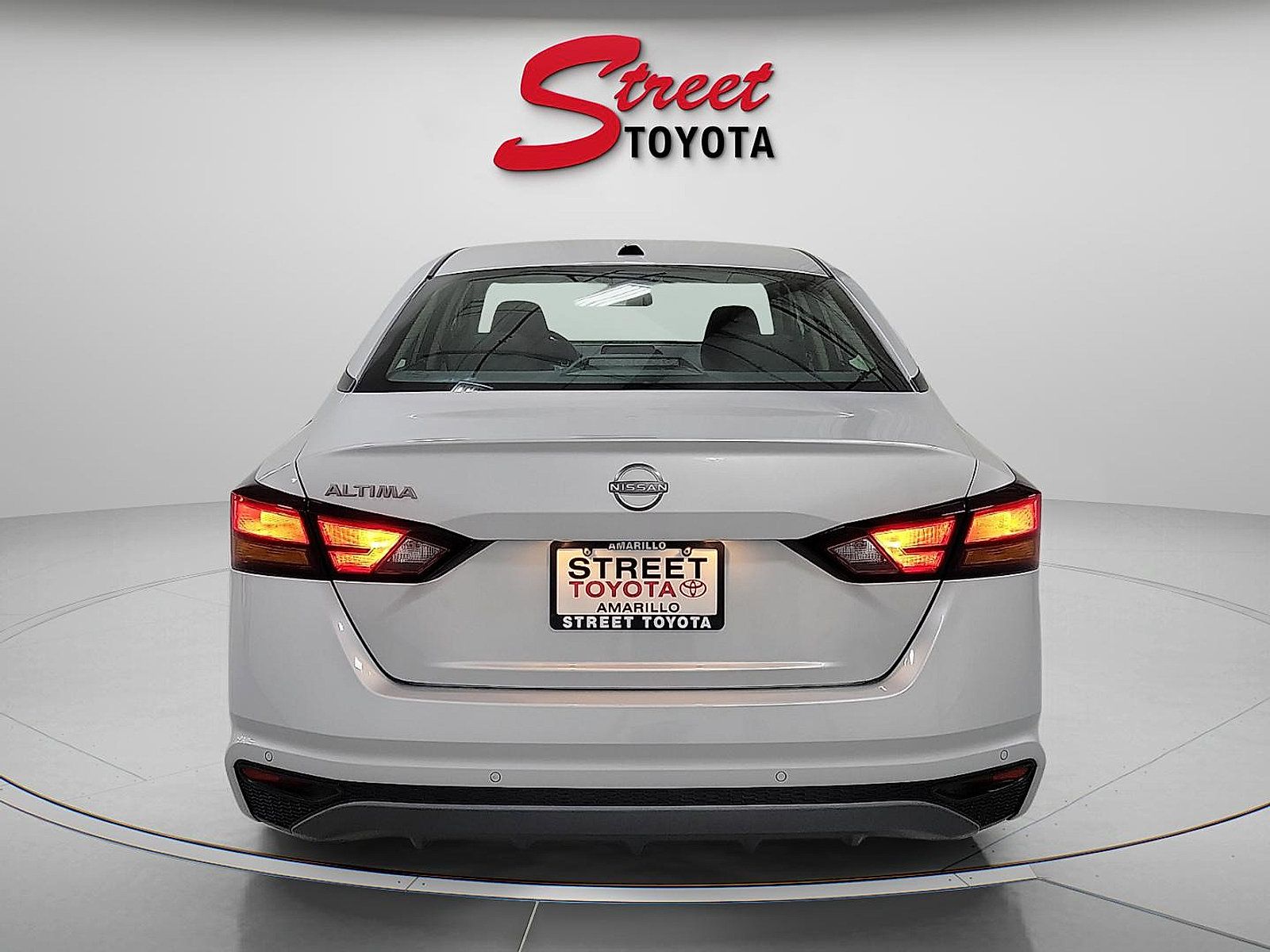 Used 2026 Nissan Altima 2.5 SV FWD image 3