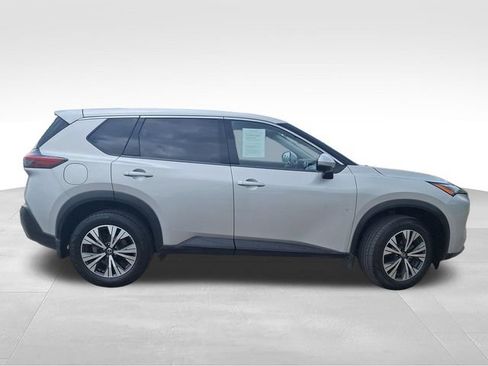 Certified 2021 Nissan Rogue SV FWD image 9