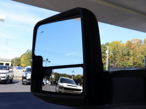 Used 2020 Chevrolet Silverado 2500 LTZ w/ Technology Package image 13