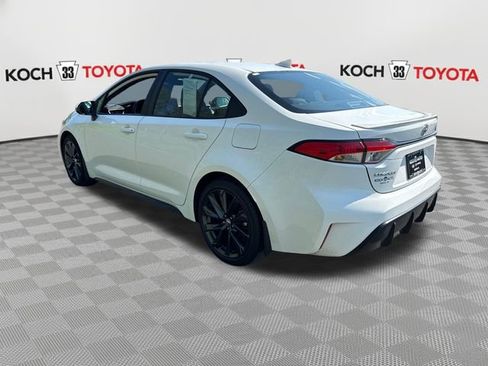 Certified 2024 Toyota Corolla SE FWD image 6