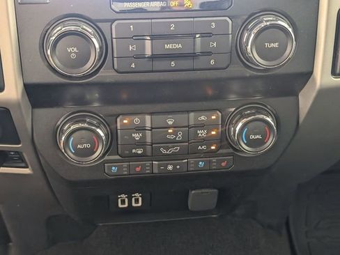 Used 2019 Ford F150 Lariat w/ Equipment Group 501A Mid AWD/4WD image 23