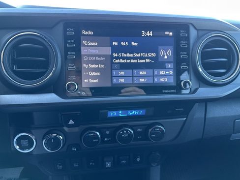 Used 2023 Toyota Tacoma TRD Off-Road image 9