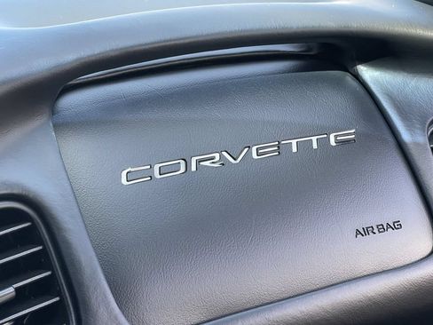Used 2003 Chevrolet Corvette Convertible w/ Preferred Equipment Group1 RWD image 24