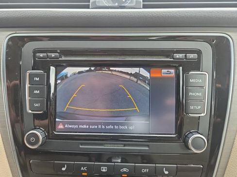 Used 2014 Volkswagen Passat TDI SE FWD image 23