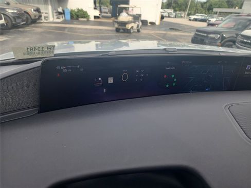 New 2026 Lincoln Navigator Reserve AWD/4WD image 32