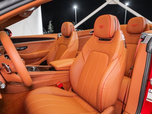 Used 2025 Bentley Continental GT Speed image 21