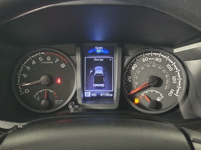 Used 2022 Toyota Tacoma SR w/ SR Convenience Package RWD image 27