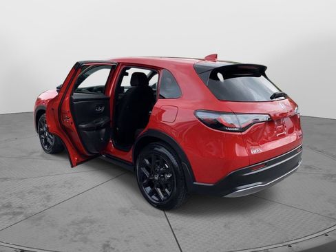 Certified 2023 Honda HR-V Sport image 31