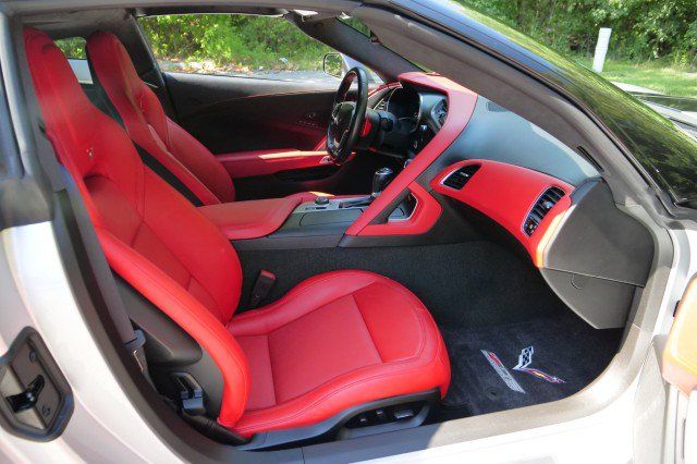Used 2018 Chevrolet Corvette Z06 RWD image 31