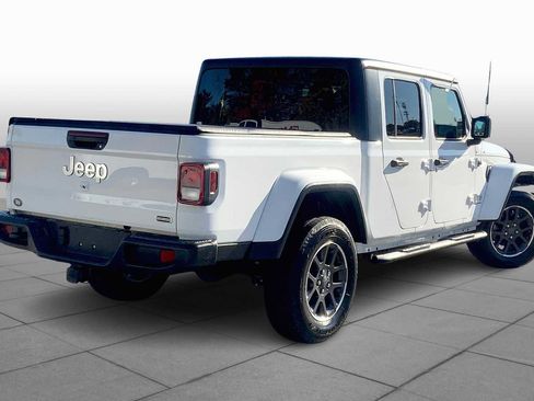 Used 2023 Jeep Gladiator Overland image 12