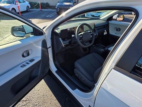 New 2026 Hyundai Ioniq 5 SEL image 31