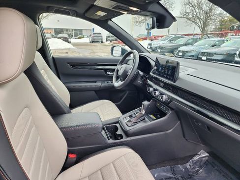 Used 2023 Honda CR-V Sport Touring image 11