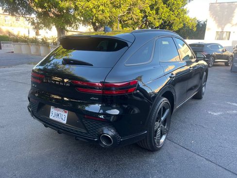 Used 2023 Genesis GV70 2.5T w/ Sport Prestige Package AWD/4WD image 5