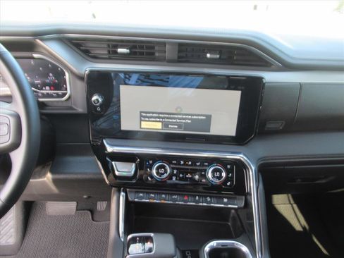 Used 2024 GMC Sierra 1500 Denali w/ Denali Reserve Package image 20