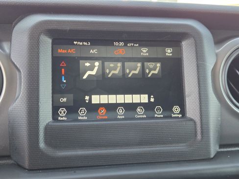 Certified 2022 Jeep Wrangler Unlimited Sport AWD/4WD image 10