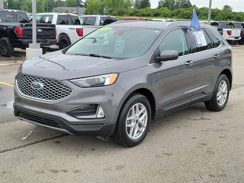 Used 2024 Ford Edge SEL w/ Convenience Package AWD/4WD image 2