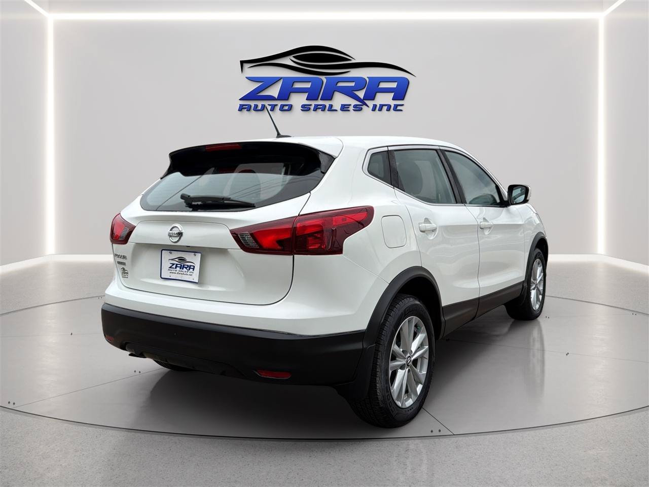 Used 2019 Nissan Rogue Sport S w/ Appearance Package AWD/4WD image 7