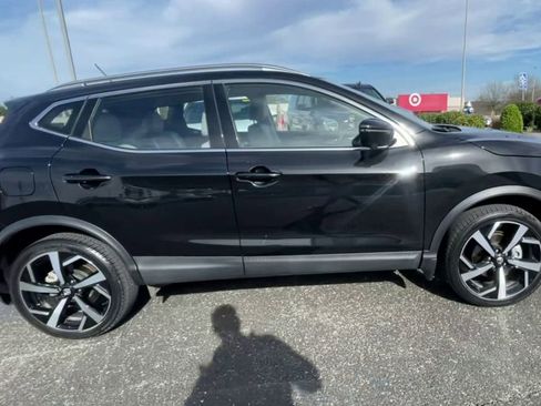 Used 2022 Nissan Rogue Sport SL image 8