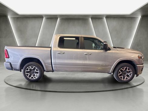 Used 2025 RAM 1500 Laramie w/ Sport Appearance Package AWD/4WD image 7