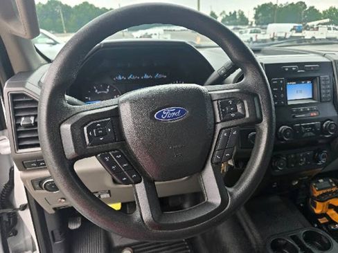 Used 2022 Ford F550 4x4 Crew Cab Super Duty w/ Power Equipment Group image 18