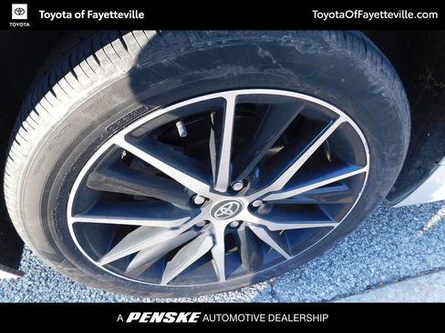 Used 2024 Toyota Camry SE image 8