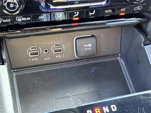 Certified 2024 Jeep Grand Cherokee Altitude image 22