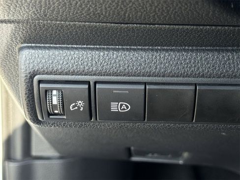 Used 2024 Toyota Corolla SE image 22