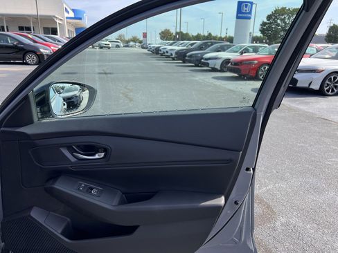 New 2025 Honda Accord SE image 15