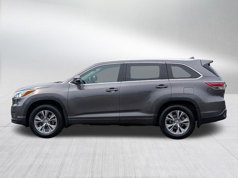 Used 2015 Toyota Highlander XLE AWD/4WD image 6