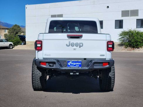 Used 2020 Jeep Gladiator Overland image 12