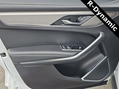 Used 2024 Jaguar F-PACE R-Dynamic S image 56