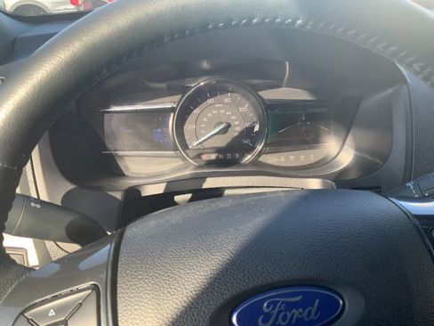 Used 2018 Ford Explorer XLT w/ Equipment Group 202A image 11