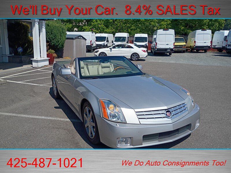 Used 2005 Cadillac XLR RWD image 3