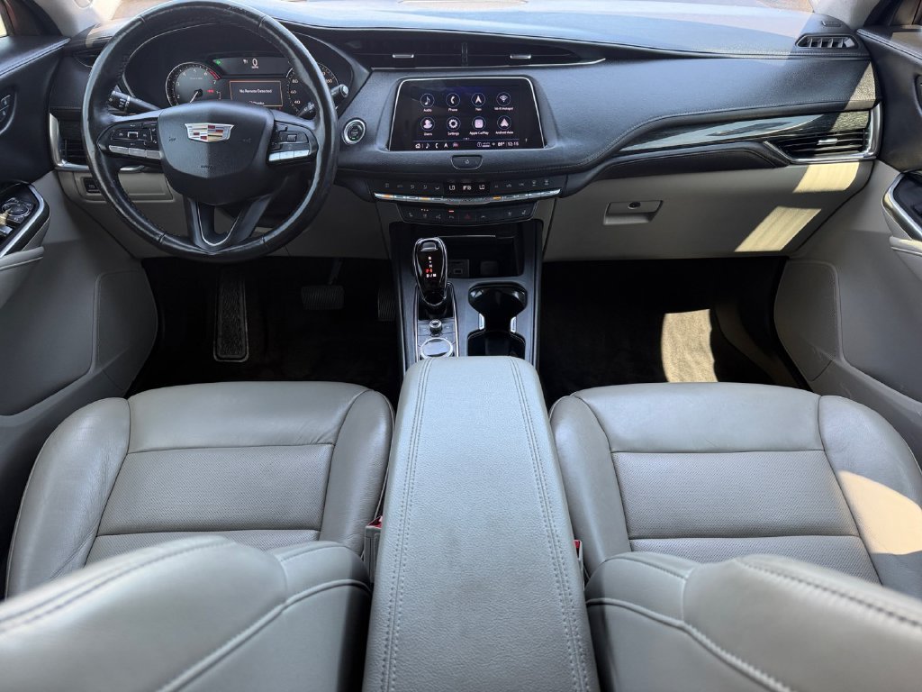 Used 2023 Cadillac XT4 Premium Luxury w/ Enhanced Visibility Package FWD image 19