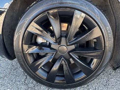 Used 2021 Tesla Model 3 Standard Range Plus RWD image 19