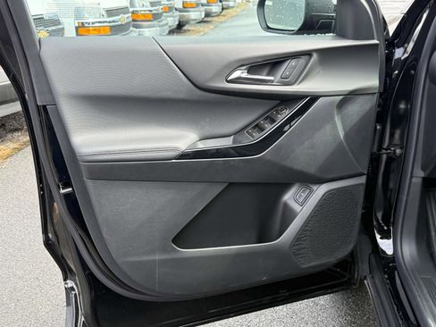 New 2026 Chevrolet Equinox LT w/ Convenience Package II image 17