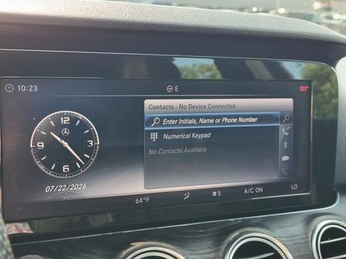 Used 2018 Mercedes-Benz E 400 4MATIC Sedan image 25