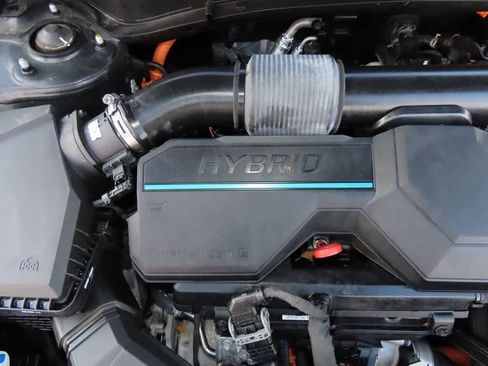 Used 2023 Kia Sportage LX image 11