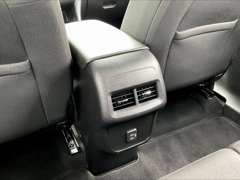 Used 2019 Chevrolet Equinox LT FWD image 13